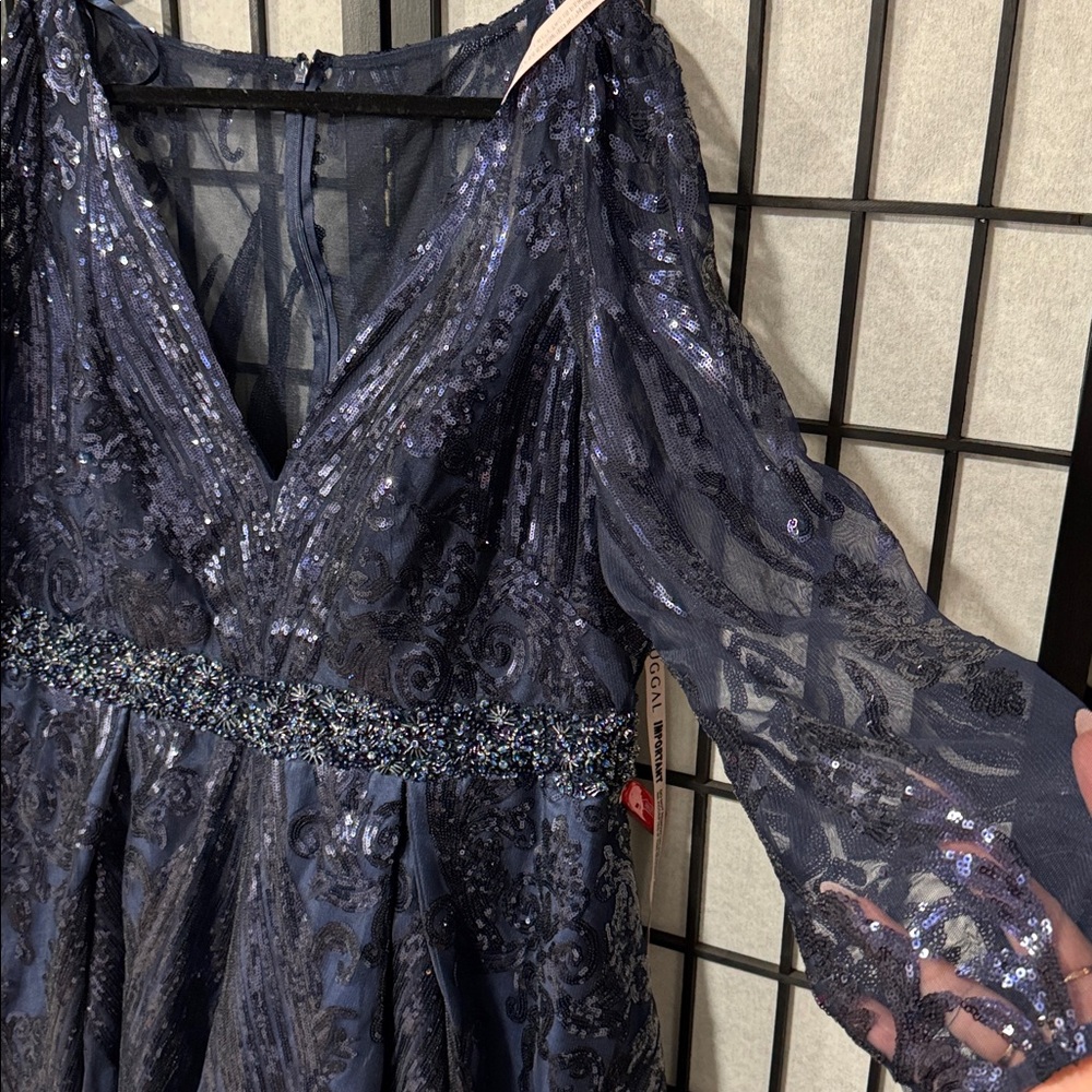 Mac Duggal size 18 style 67113 Long Sleeve Embellished Evening Gown navy blue - Picture 7 of 13